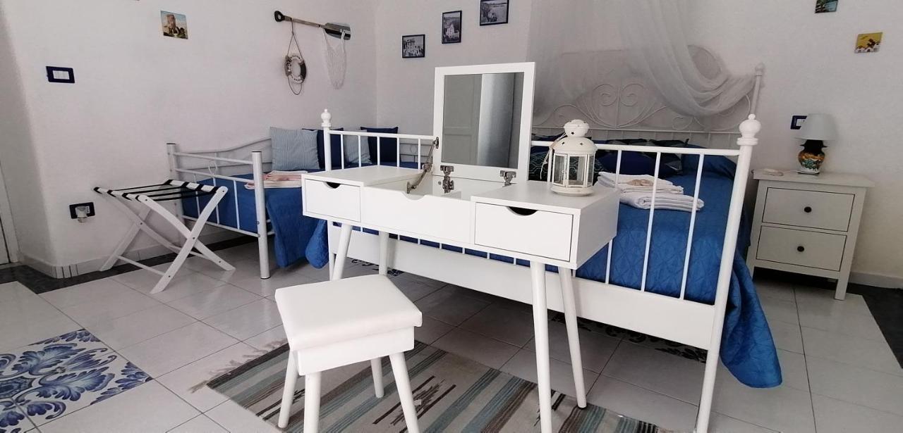 Torreammare Holiday home